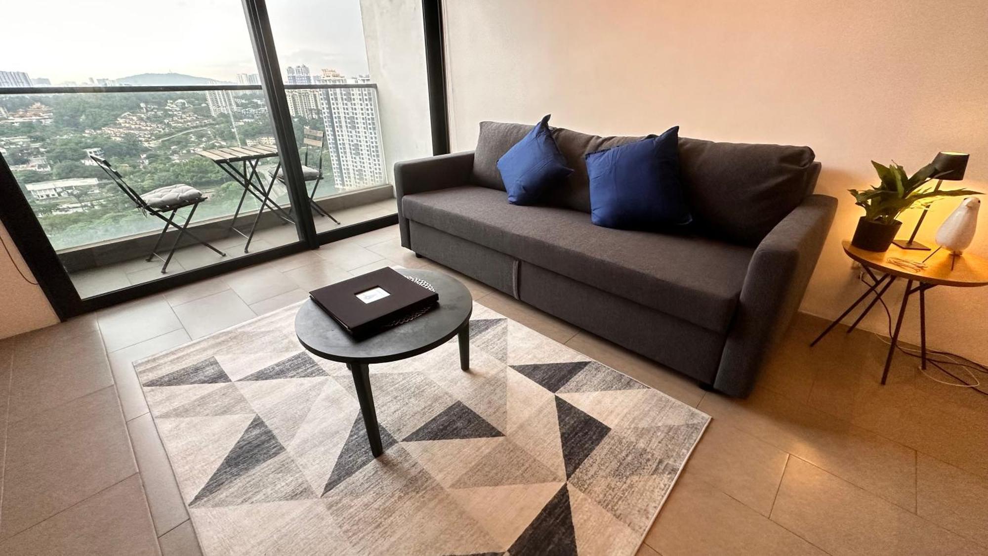 Pangsapuri The Establishment Bangsar #2222 By Ouki *